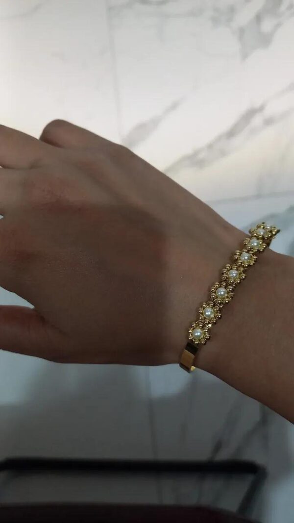 Brazalete Flores Dorado/Perla